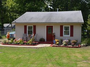 1040 Edgewood Ave, Madison, OH 44057