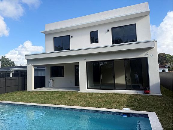 2nd image of 6444 SW 26th St