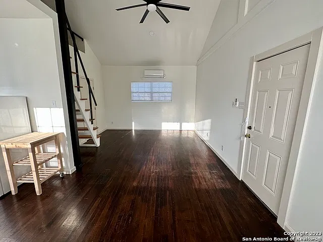 1 bed, 1.0 bath, 1154 sqft, $1,050 — Photo 3