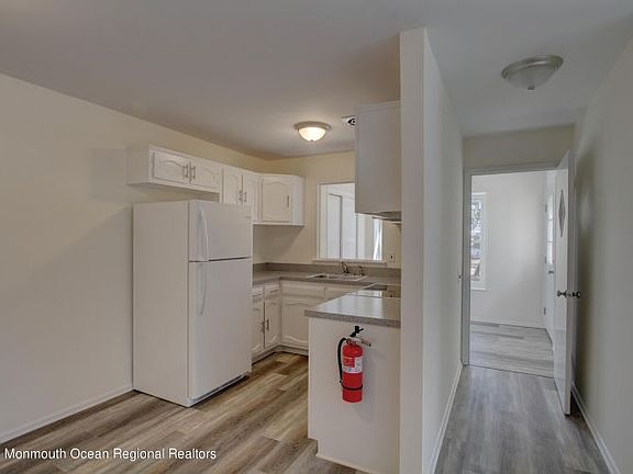 5th image of 7B Homestead Dr