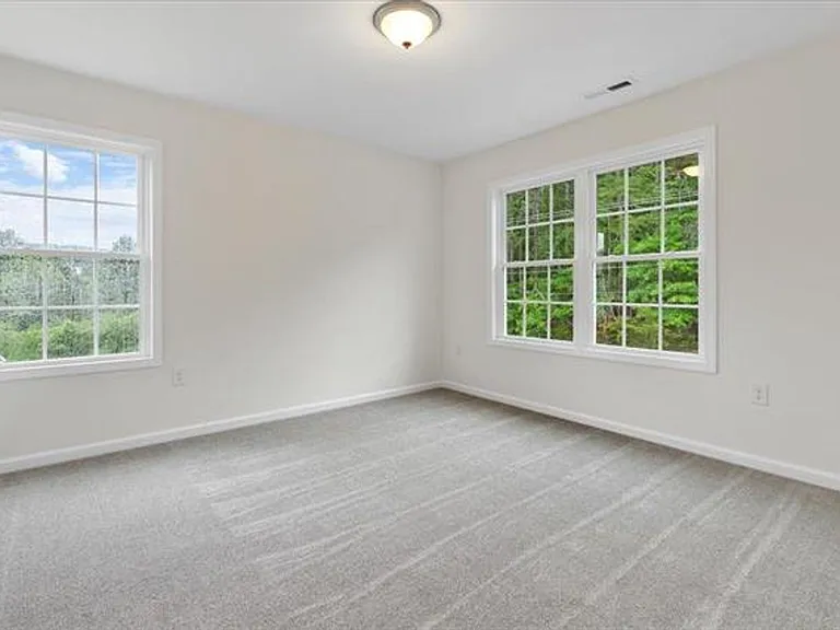 224 Bishop Rd — Photo 10