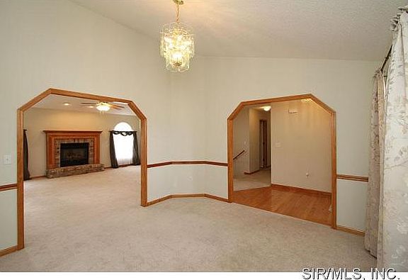 5th image of 200 Woods Manor Dr