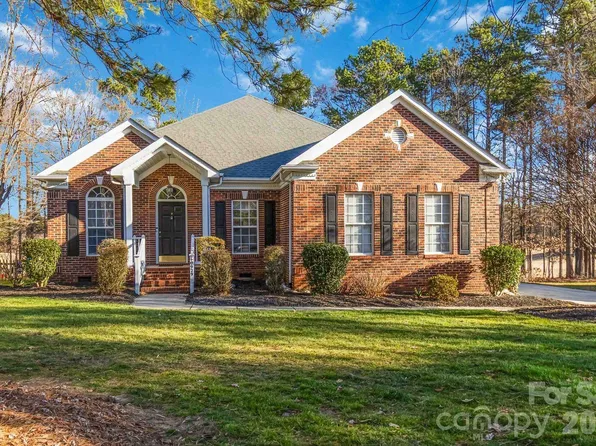 10929 Sycamore Club Dr, Mint Hill, NC 28227