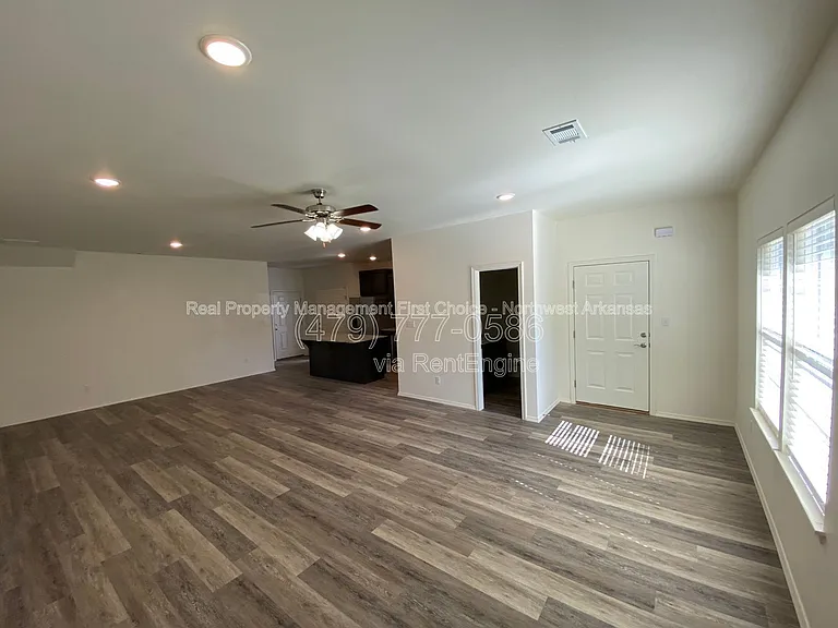 916 S Amarillo Ave #1 — Photo 5