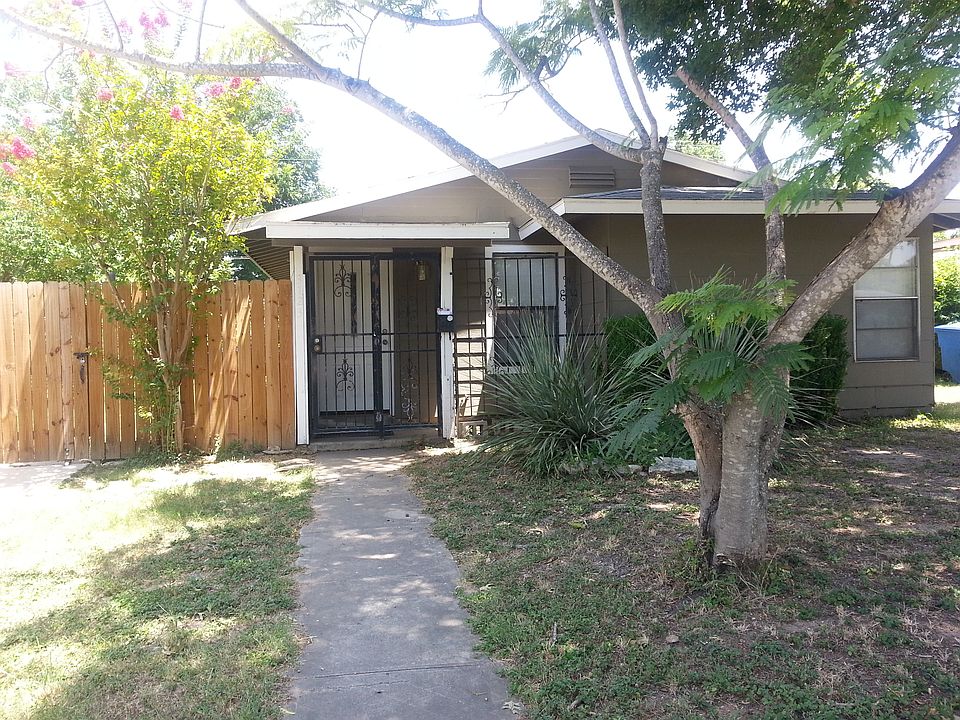 1st image of 3723 Manchester Dr