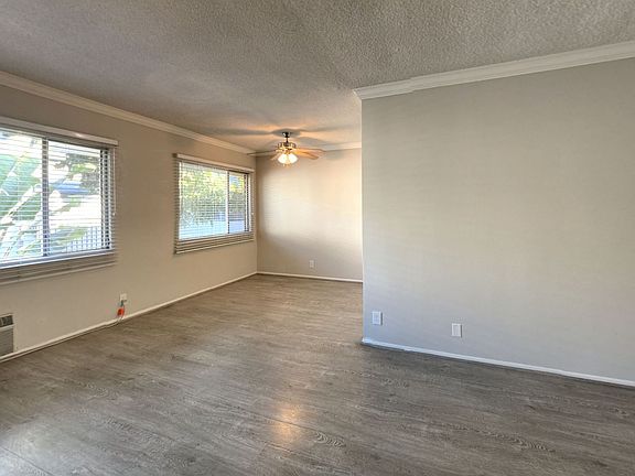 4th image of 1333 N Stanley Ave APT 17