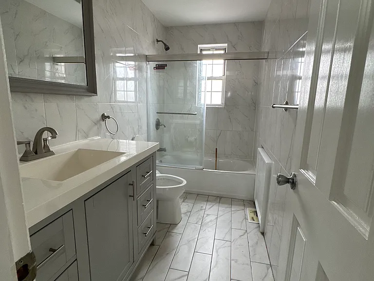 24-10 86th St #2 — Photo 11
