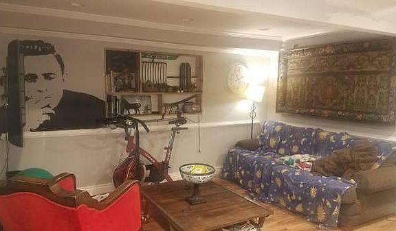 2nd image of 4712 N Knox Ave #Basement