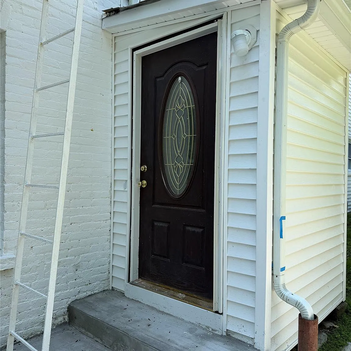 2 bed, 1.0 bath, 700 sqft, $2,500 — Photo 1