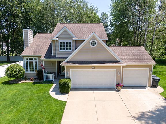 2nd image of 9943 Sea Breeze Ct