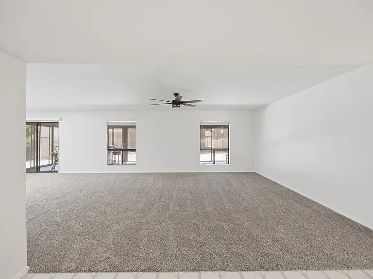 26009 S New Town Dr — Photo 3