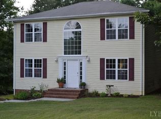 1110 Dodson Dr, Rustburg, VA 24588