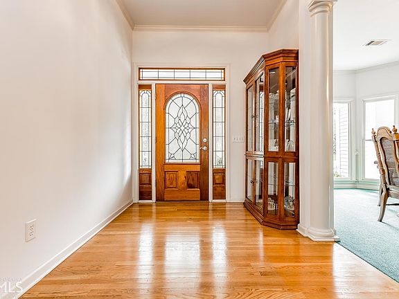 5th image of 502 Stanford Falls Ct #2