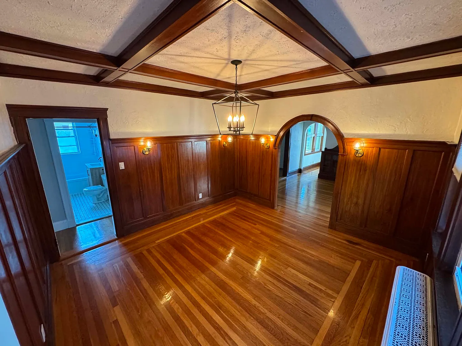 3 bed, 1400 sqft, $3,000 — Photo 2