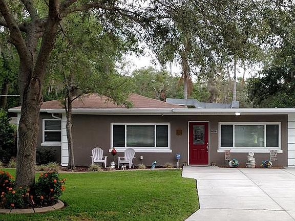 2nd image of 10412 Cliff Cir
