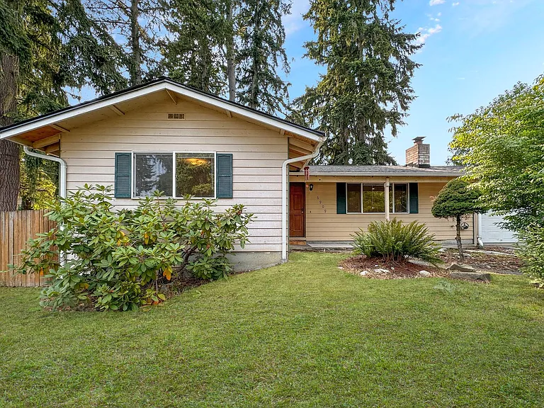 6909 133rd Ct NE — Photo 1