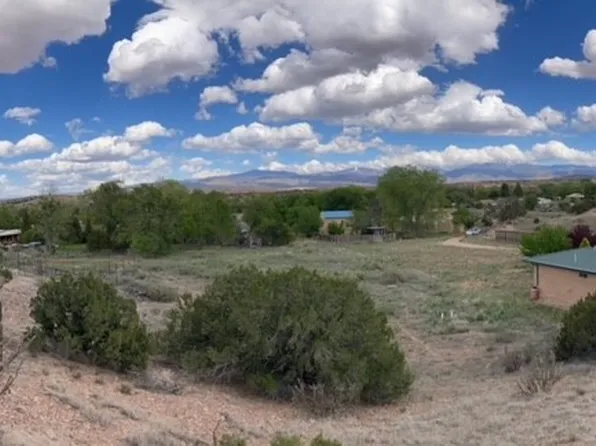 33 Wymas Dr, Santa Fe, NM 87506