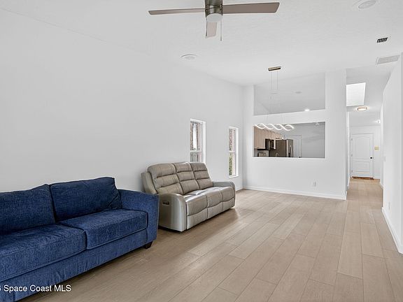 4th image of 75 Coral Sea Way APT 14
