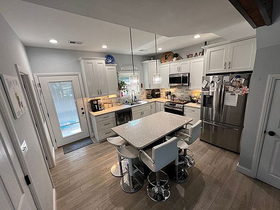 4th image of 2161 Buckingham Sq