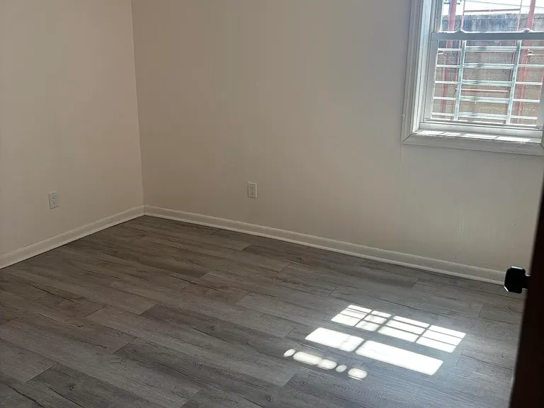 12 Clinton St #3 — Photo 7