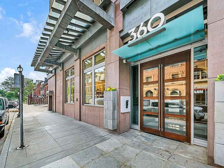 360 Newbury St #Penthouse 807 — Photo 33