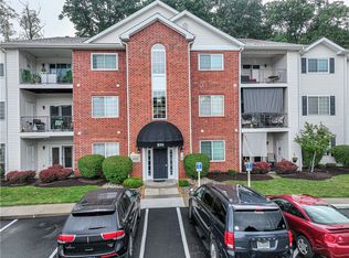 850 Hidden Ridge Ct APT 101, South Park, PA 15129