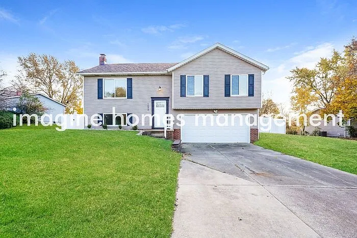 3 bed, 2.0 bath, 1632 sqft, $2,495 — Photo 1