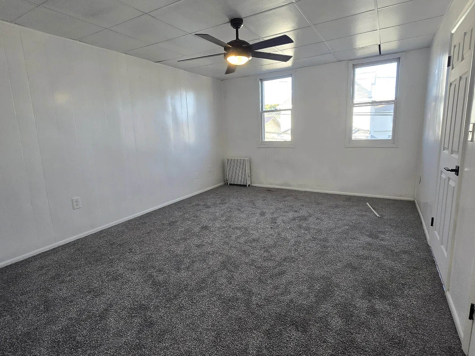 3 bed, 1.0 bath, 1282 sqft, $1,400 — Photo 2