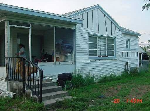 2nd image of 1020 Sunrise Blvd
