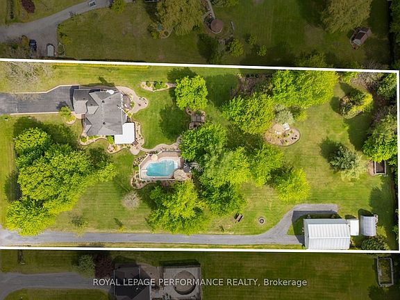3rd image of 882 Castor Rd