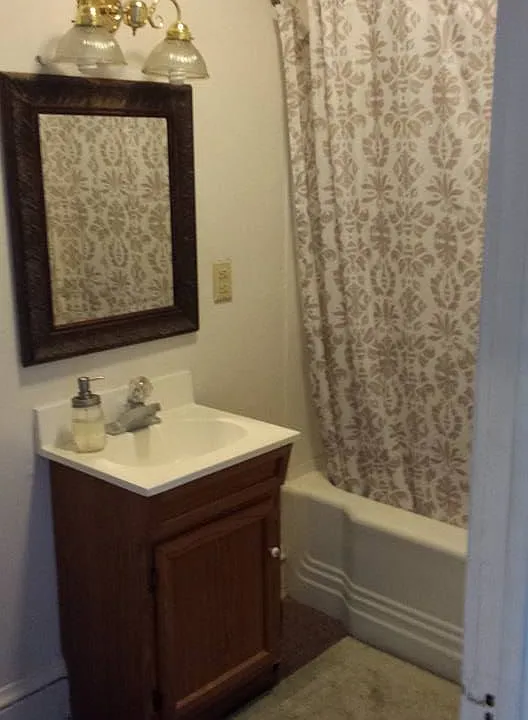 83NunionBath