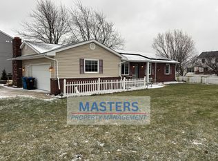 106 N Wynn Rd, Oregon, OH 43616
