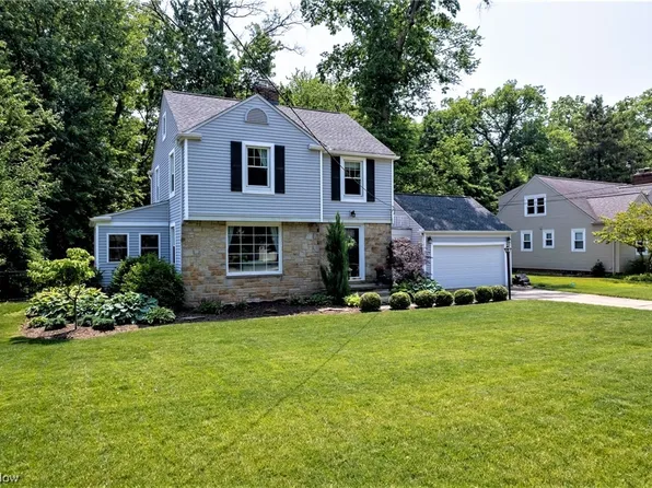 24631 E Oakland Rd, Bay Village, OH 44140