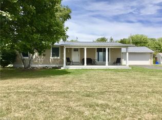 409 W Lakeshore Dr, Kelleys Island, OH 43438