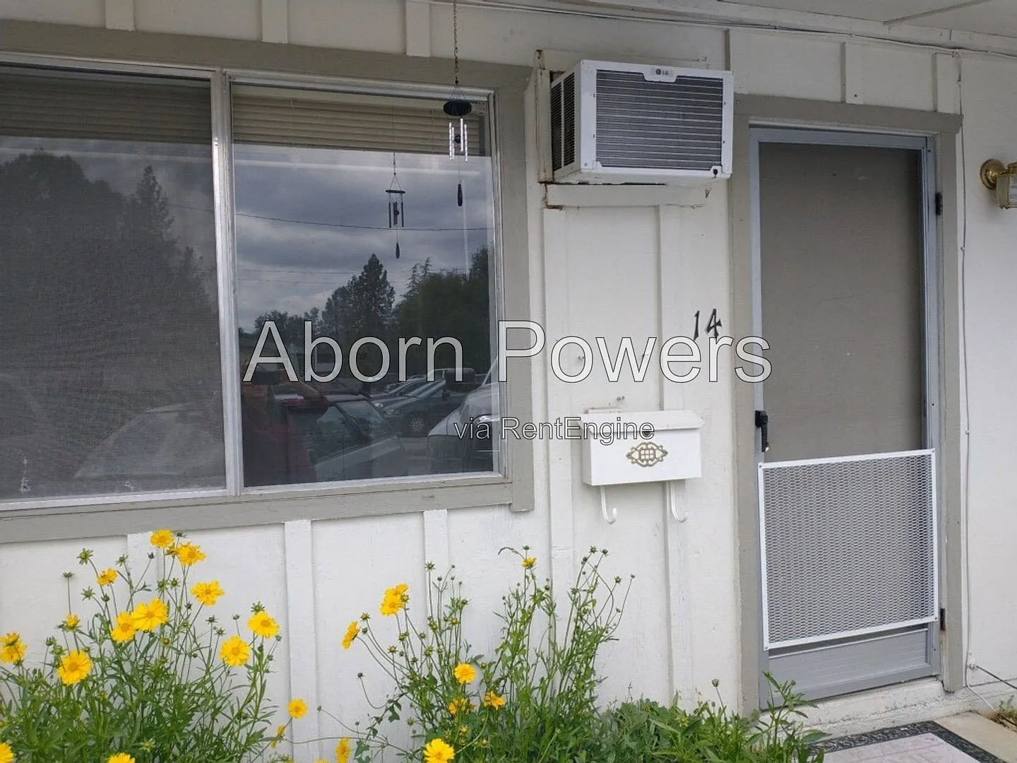 1 bed, 1.0 bath, $1,250 — Photo 2