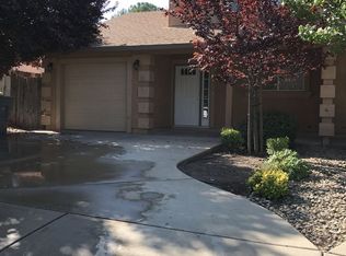 1047 Monterra Ln, Redding, CA 96002