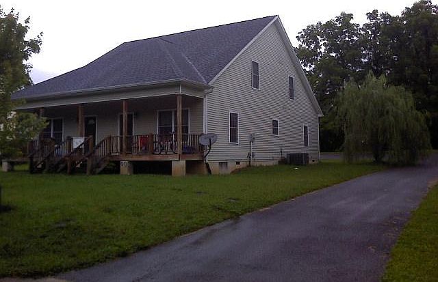 1st image of 924 Kabrich St