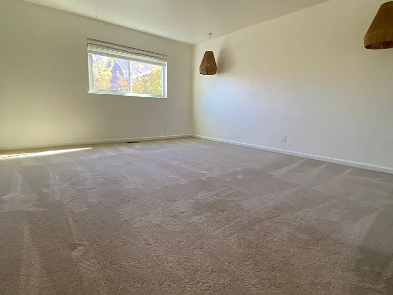 Upstairs Bedroom 1