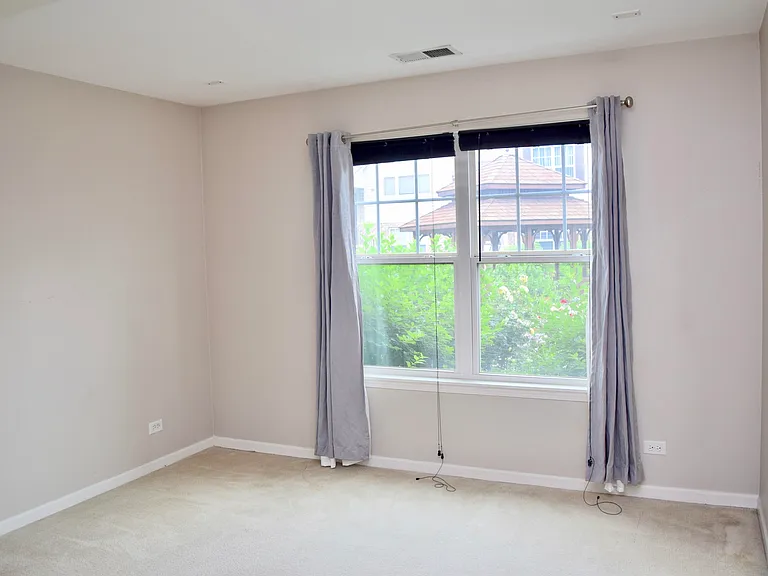 1260 Evergreen Ave — Photo 22