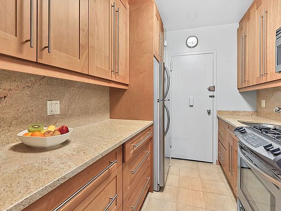 2nd image of 60 Sutton Pl S APT 2NS