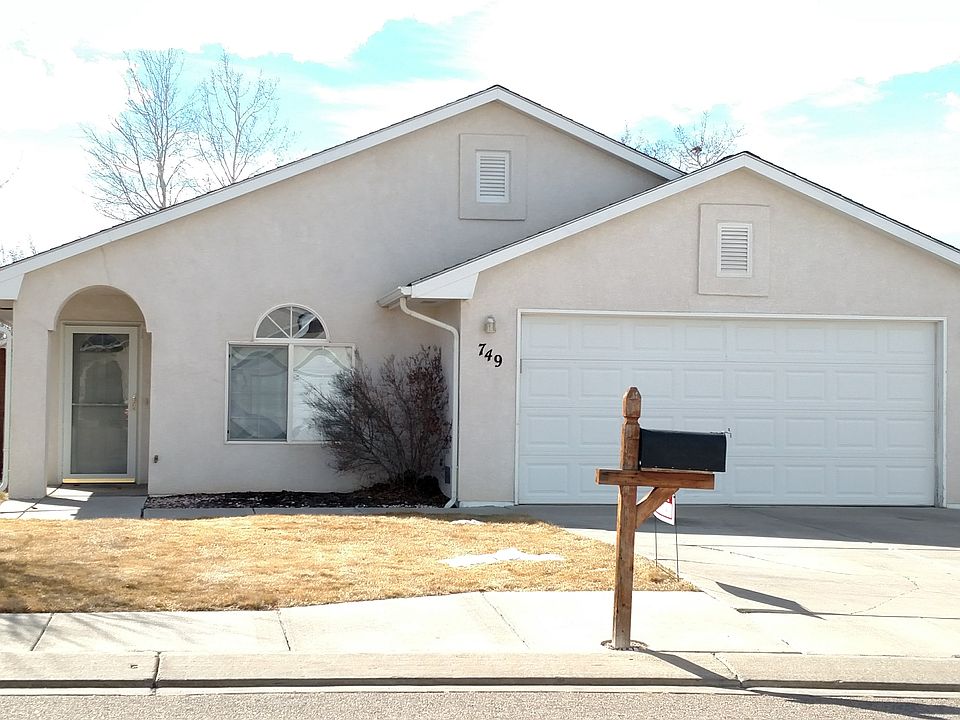 1st image of 749 Ardath Ln
