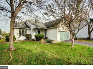 1087 Fallbrook Ln, Woodbury, MN 55125