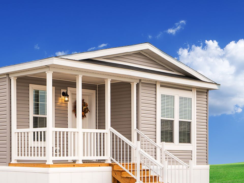 Beautiful NEW homes ready for quick move-in