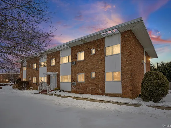 355 Route 111 #23, Smithtown, NY 11787