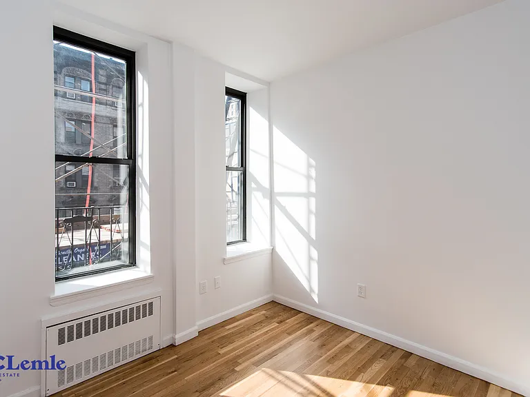 1361 Lexington Ave #2FW — Photo 8