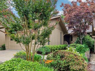 405 Wild Oak Lane, Hendersonville, NC 28791