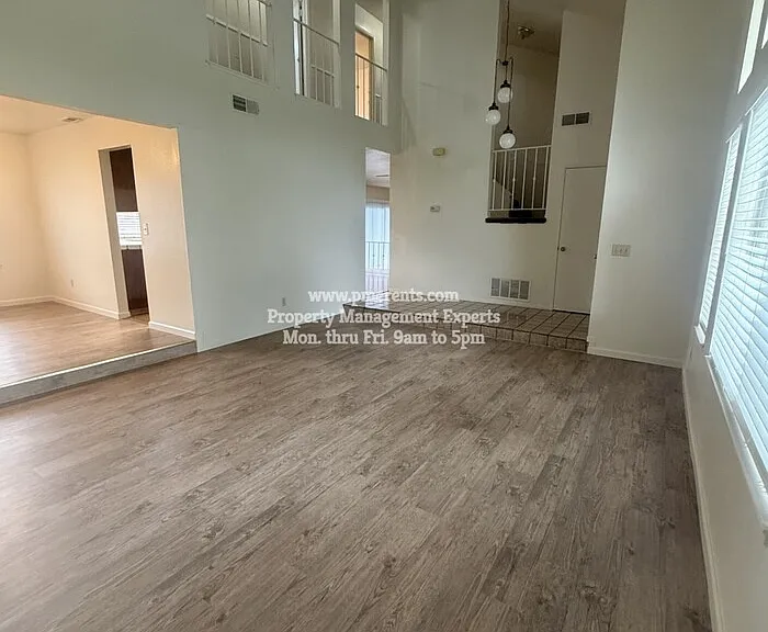 9130 Cornwall Dr — Photo 12