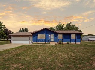 405 12th St, Brodhead, WI 53520