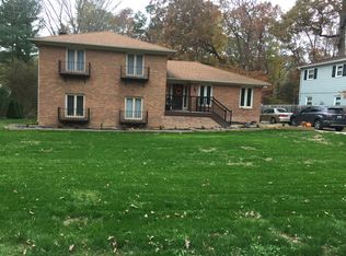 404 Highview Dr, Chapel Hill, NC 27517