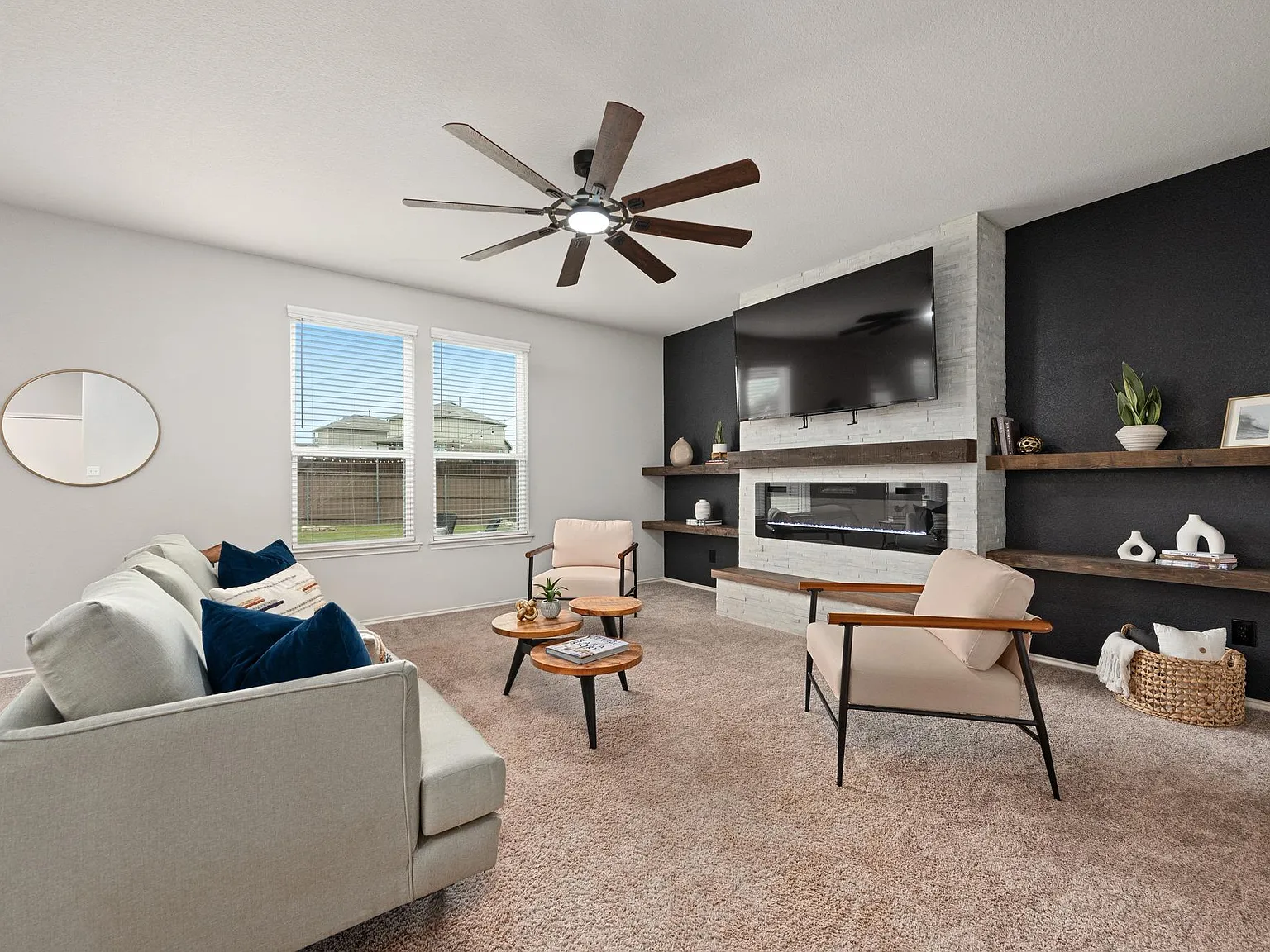 3 bed, 2.5 bath, 2151 sqft, $2,595 — Photo 2